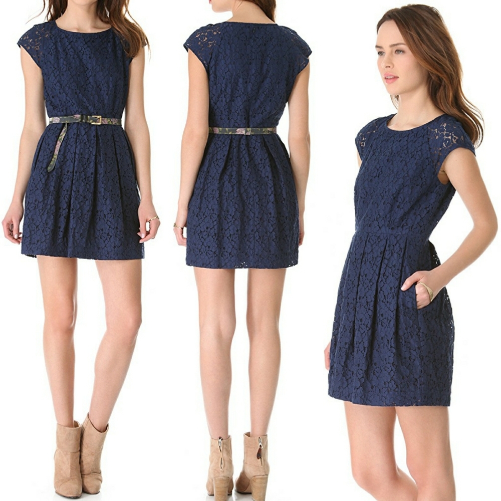 Madewell Solid Rose Lace Dress